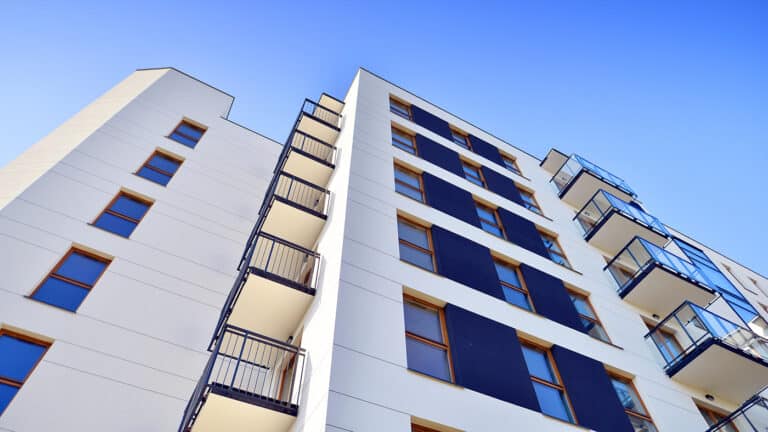 Decarbonizing Affordable Housing in California: Incentive Programs for a Sustainable Future